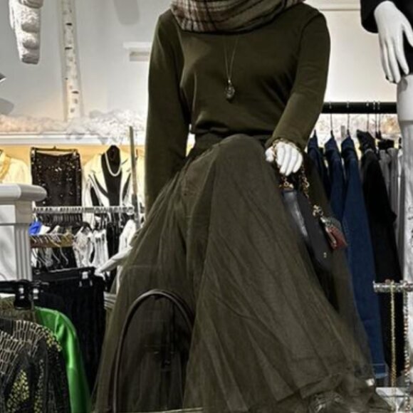 Choklate Dresses & Skirts - QUIRKY GOTH BOHO HIPPY FAIRIE WEDDING OLIVE GREEN MAXI PULL ON TULLE SKIRT M/L
